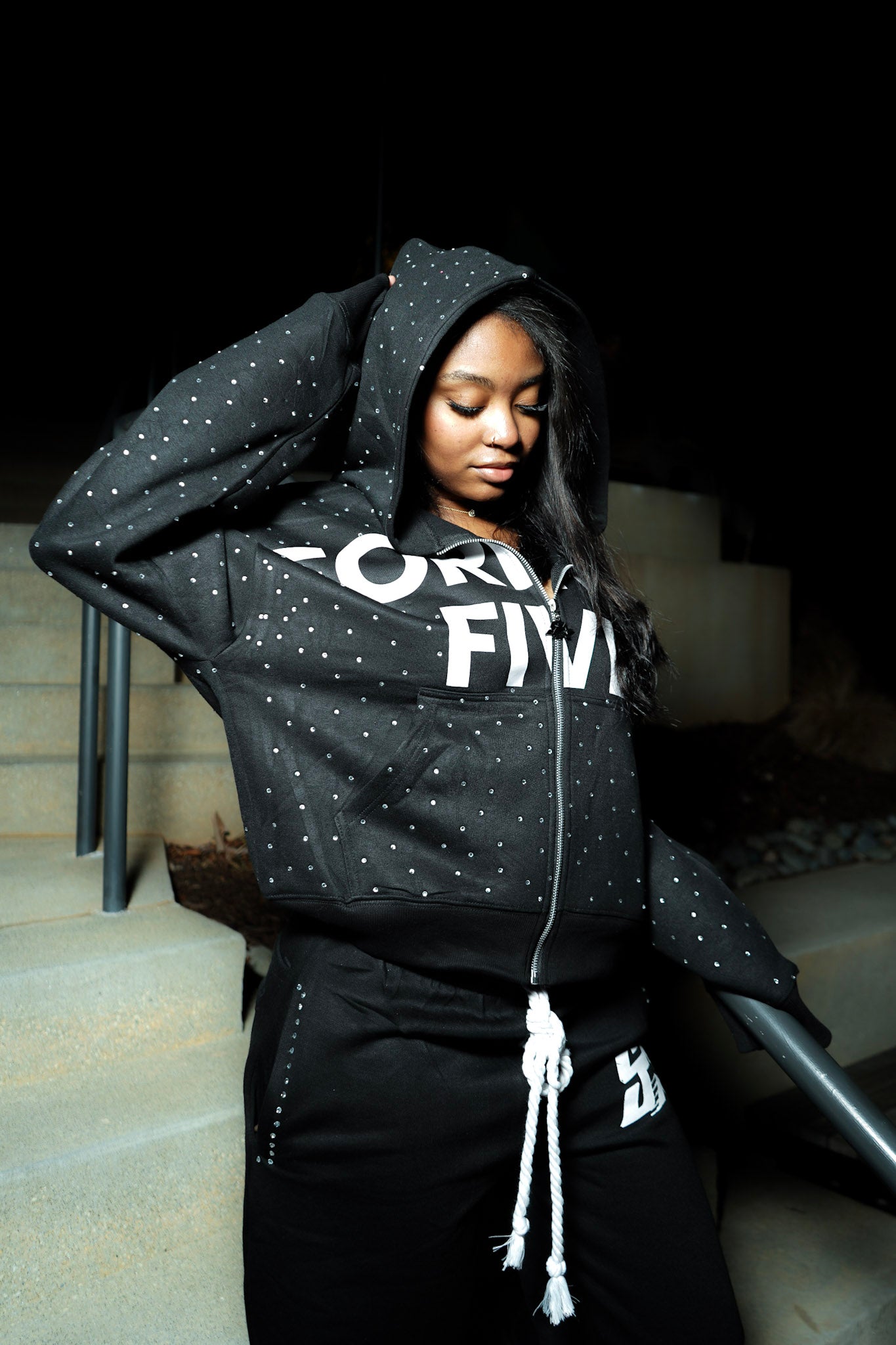 FOREVER FIVE HOODIE BLACK