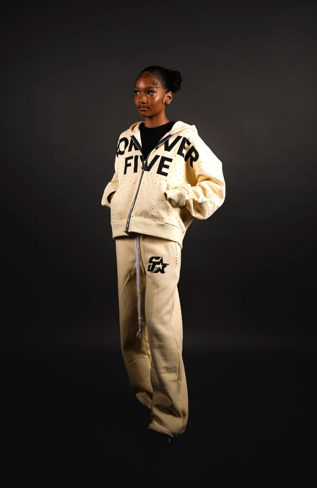5STAR RHINESTONE SWEATS CREAM
